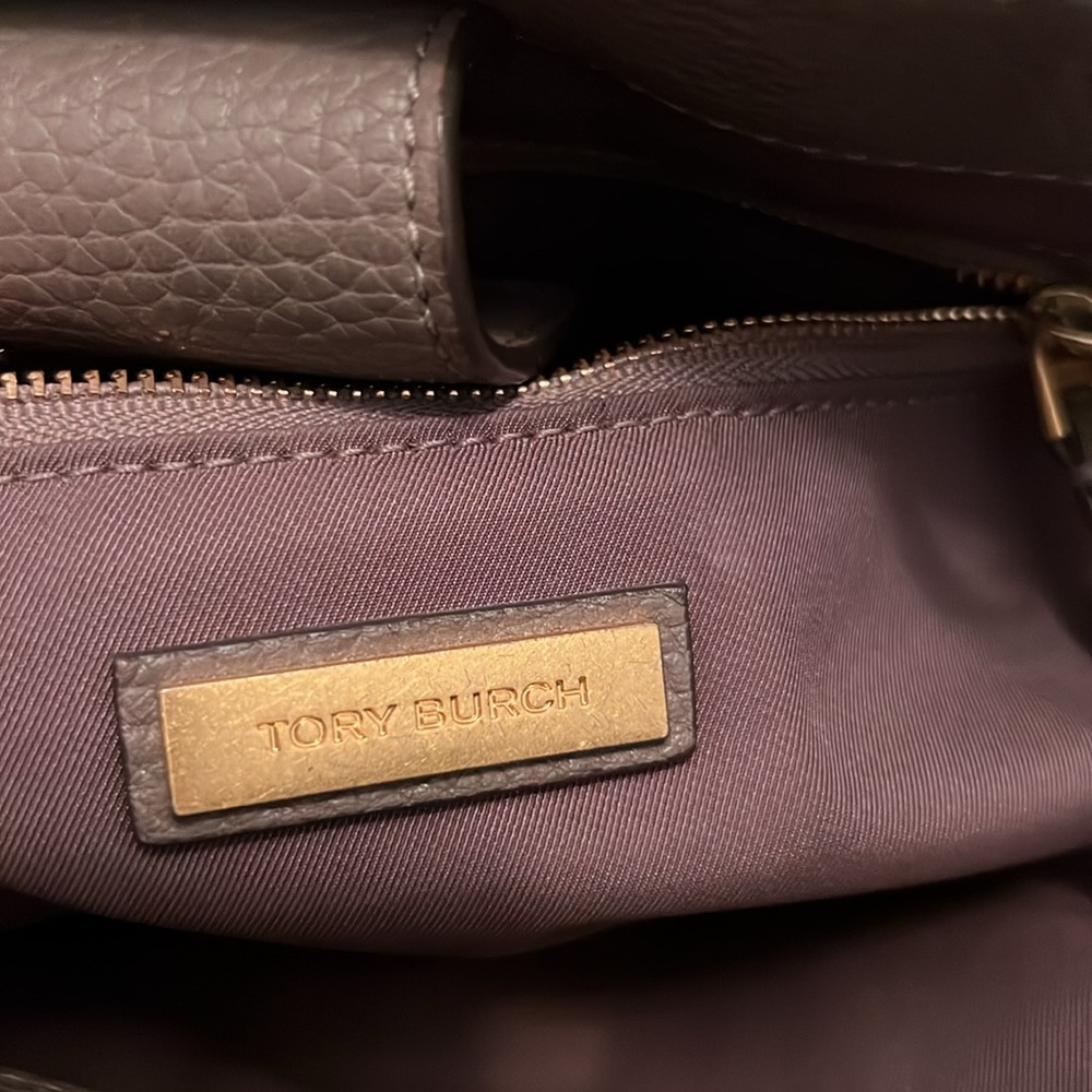 Tory Burch Mcgraw Triple Compartment Leather Bag - Picture 9 of 11